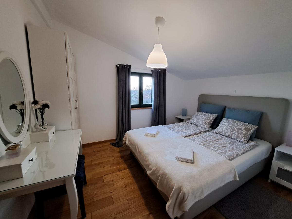 Villa Stone Pearl With Heated Swimming Pool Sveti Filip i Jakov Εξωτερικό φωτογραφία